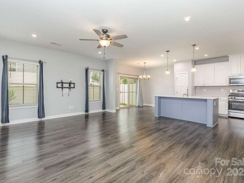 138 Lanyard Drive, Mooresville, NC 28117.  MLS# CAR4260575, YatesRealty ID 21810. Open Floor plan
