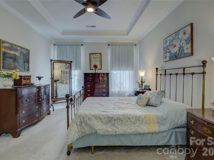 82228 Standing Oak Drive, Charlotte, NC 28278.  MLS# CAR4309778, YatesRealty ID 21810. 