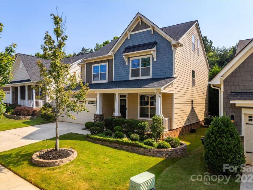 203 Rustling Waters Drive, Mooresville, NC 28117.  MLS# CAR4266533, YatesRealty ID 21811. 2 story, 2 car garage, cul-de-sac!