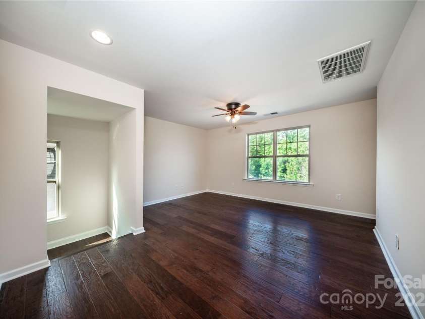 203 Rustling Waters Drive, Mooresville, NC 28117.  MLS# CAR4266533, YatesRealty ID 21811. Huge upstairs loft