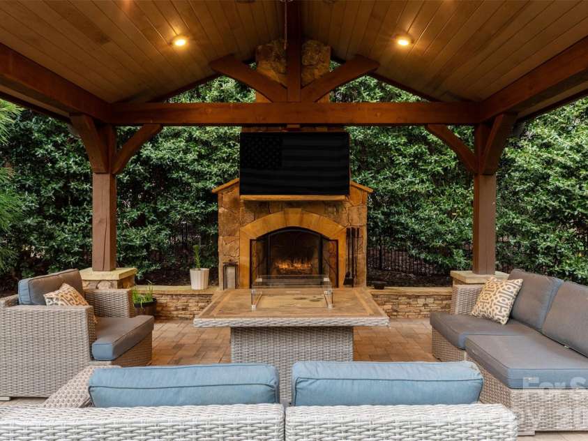 8304 Marcliffe Court, Waxhaw, NC 28173.  MLS# CAR4378365, YatesRealty ID 21811. Backyard pavilion