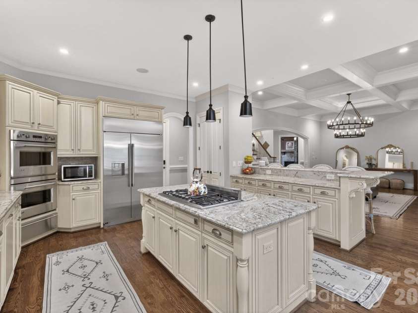 8304 Marcliffe Court, Waxhaw, NC 28173.  MLS# CAR4378365, YatesRealty ID 21811. Great open space for entertaining
