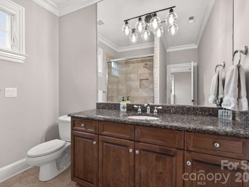8304 Marcliffe Court, Waxhaw, NC 28173.  MLS# CAR4378365, YatesRealty ID 21811. Private bath