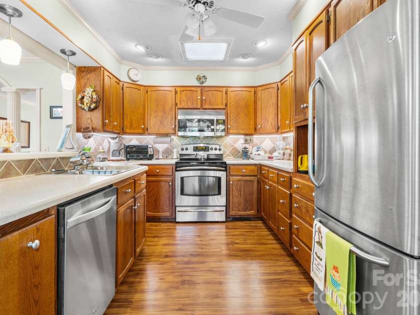1137 Hibriten Drive, Lenoir, NC 28645.  MLS# CAR4379027, YatesRealty ID 21812. 