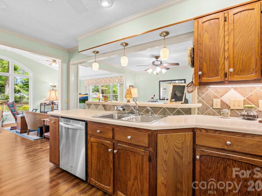 1137 Hibriten Drive, Lenoir, NC 28645.  MLS# CAR4379027, YatesRealty ID 21812. 
