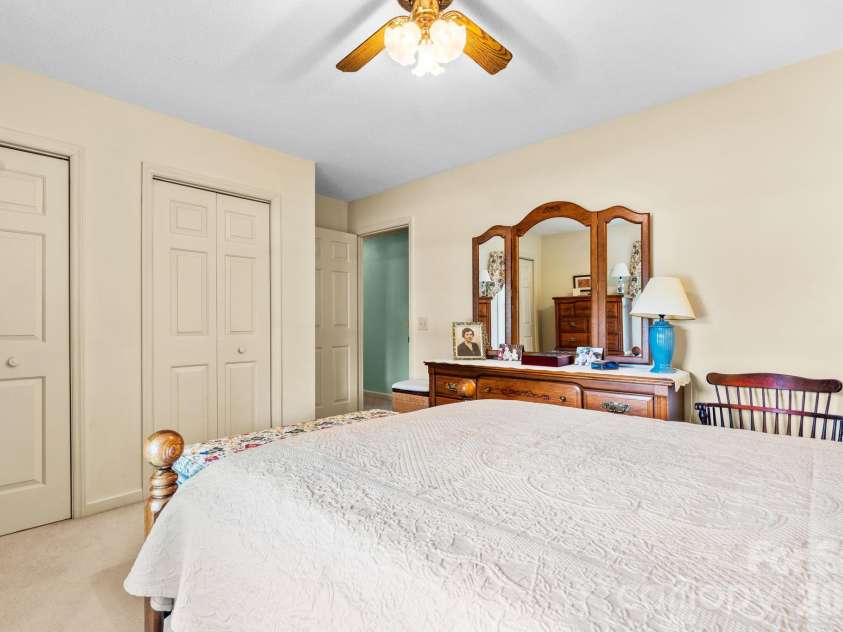 1137 Hibriten Drive, Lenoir, NC 28645.  MLS# CAR4379027, YatesRealty ID 21812. 