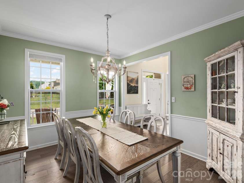288 Walnut Crest Road, Fletcher, NC 28732.  MLS# CAR4377890, YatesRealty ID 21813. Dining Room