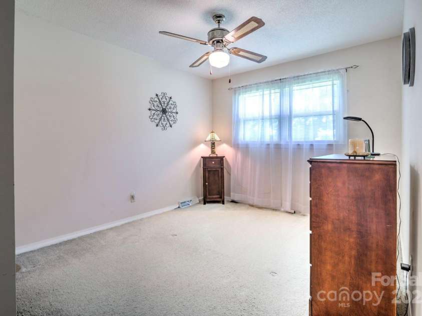 4004 Stillwater Court, York, SC 29745.  MLS# CAR4270177, YatesRealty ID 21813. 