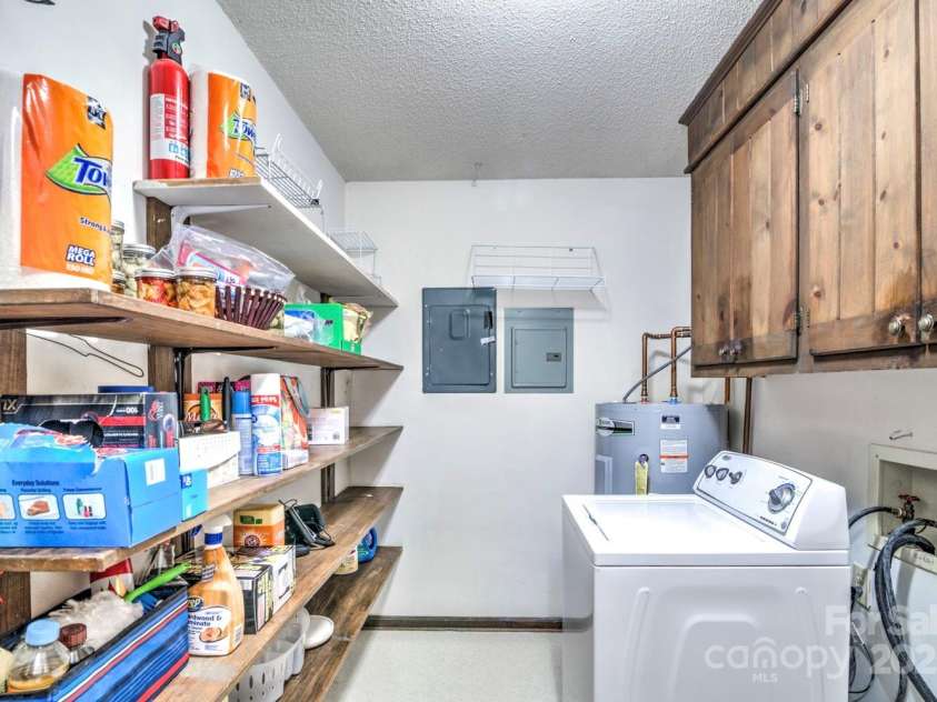 4004 Stillwater Court, York, SC 29745.  MLS# CAR4270177, YatesRealty ID 21813. 