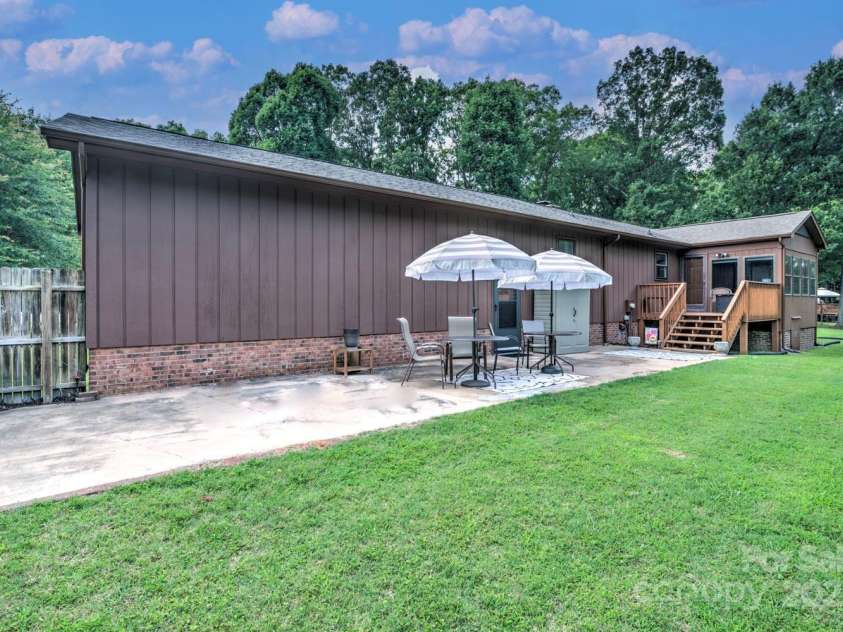 4004 Stillwater Court, York, SC 29745.  MLS# CAR4270177, YatesRealty ID 21813. 