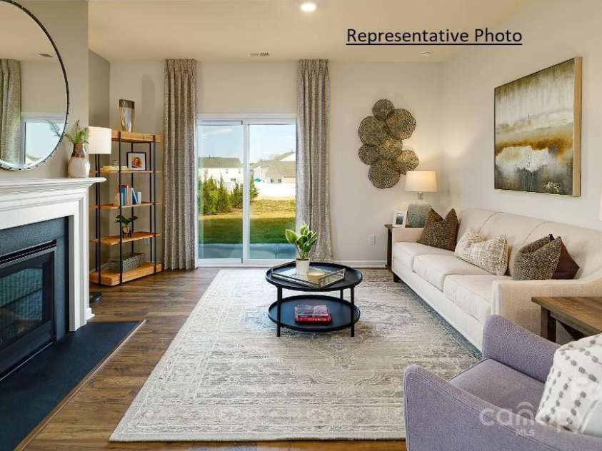 1322 37th Avenue Lane, Hickory, NC 28601.  MLS# CAR4268555, YatesRealty ID 21814. 