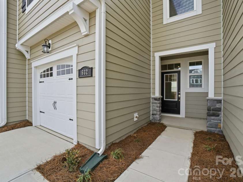 632 Cassidy Court, Clover, SC 29710.  MLS# CAR4380238, YatesRealty ID 21814. 