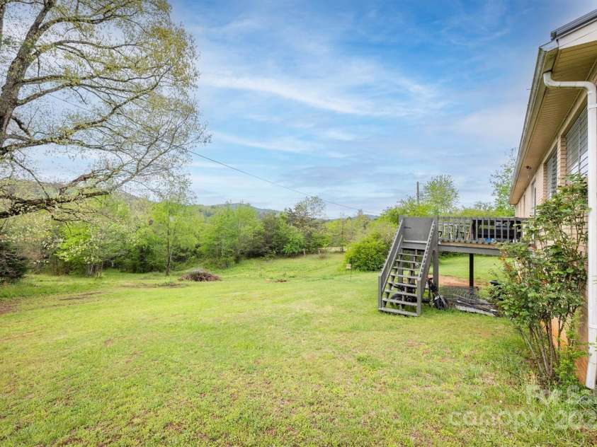 4636 Oak Hill school Road, Lenoir, NC 28645.  MLS# CAR4248131, YatesRealty ID 21816. 