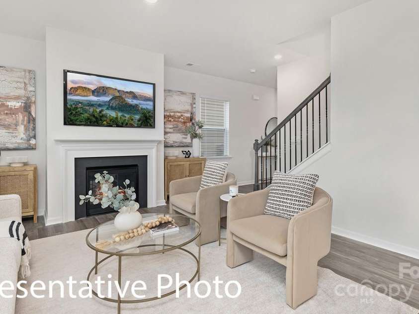 1339 37th Avenue Lane, Hickory, NC 28601.  MLS# CAR4274636, YatesRealty ID 21817. 