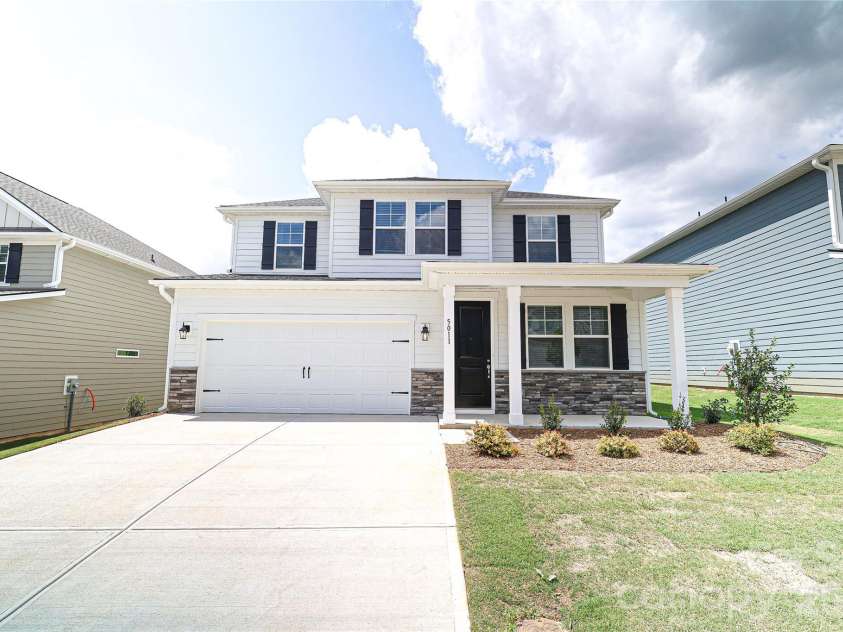 5011 Twin River Drive, Denver, NC 28037.  MLS# CAR4381050, YatesRealty ID 21817. 
