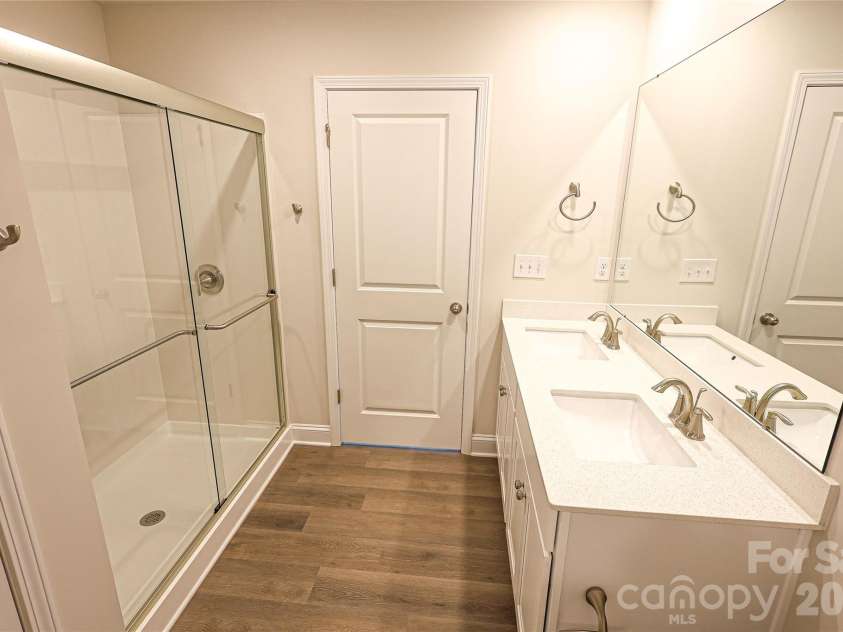 4999 Twin River Drive, Denver, NC 28037.  MLS# CAR4381076, YatesRealty ID 21818. 