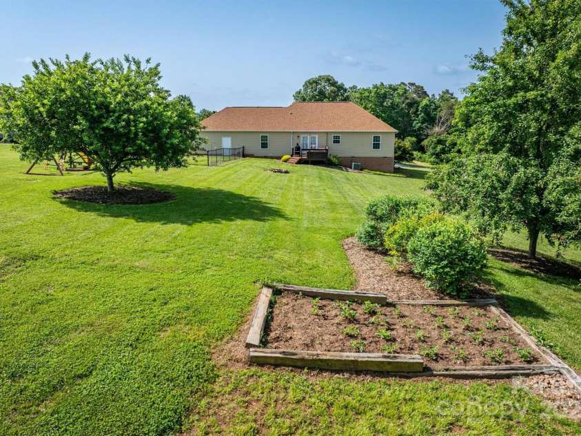 6084 Little River Court, Granite Falls, NC 28630.  MLS# CAR4252294, YatesRealty ID 21818. 