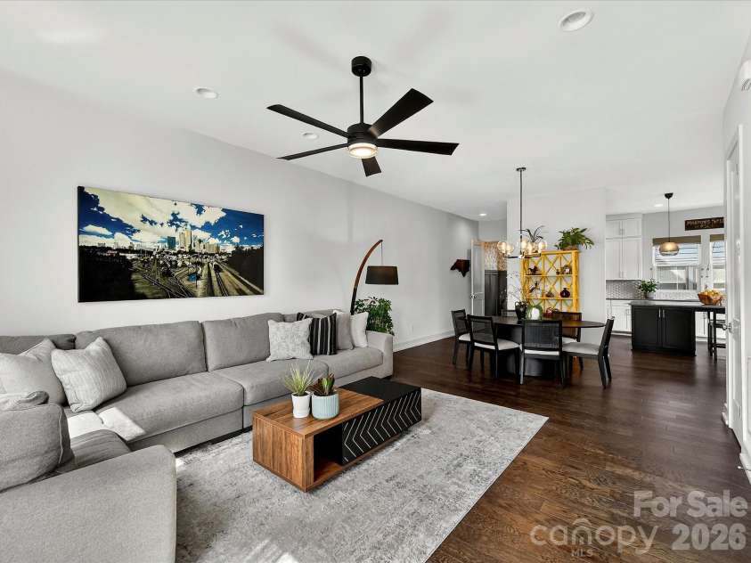 1613 Parkwood Avenue, Charlotte, NC 28205.  MLS# CAR4354872, YatesRealty ID 21819. 
