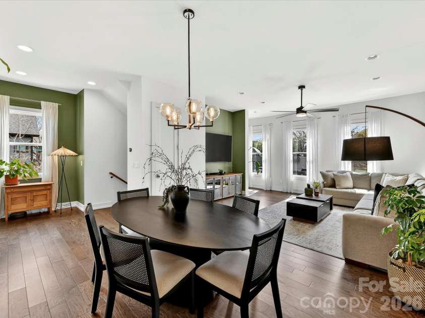 1613 Parkwood Avenue, Charlotte, NC 28205.  MLS# CAR4354872, YatesRealty ID 21819. 