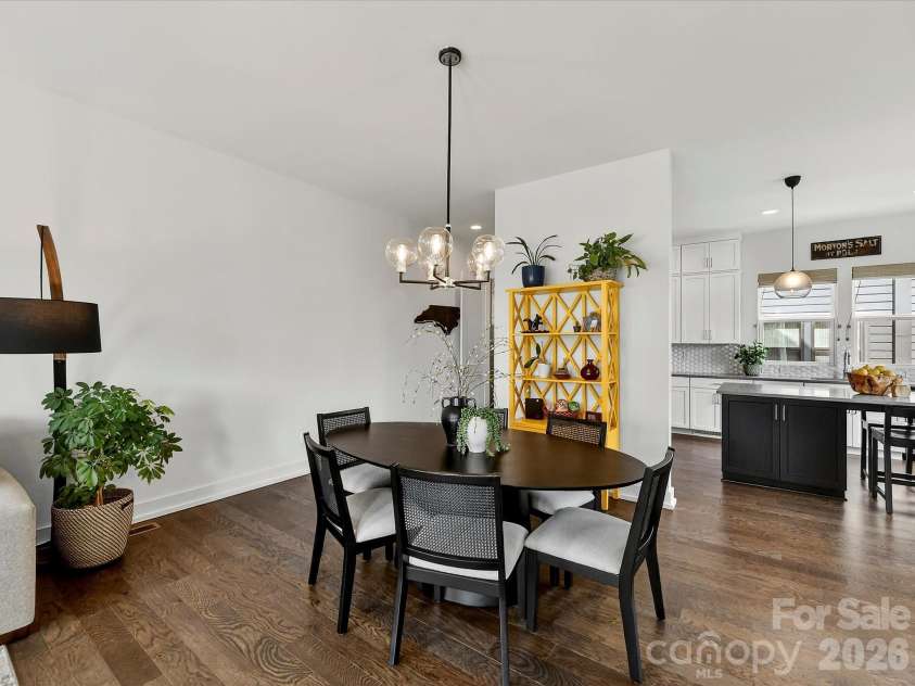 1613 Parkwood Avenue, Charlotte, NC 28205.  MLS# CAR4354872, YatesRealty ID 21819. 
