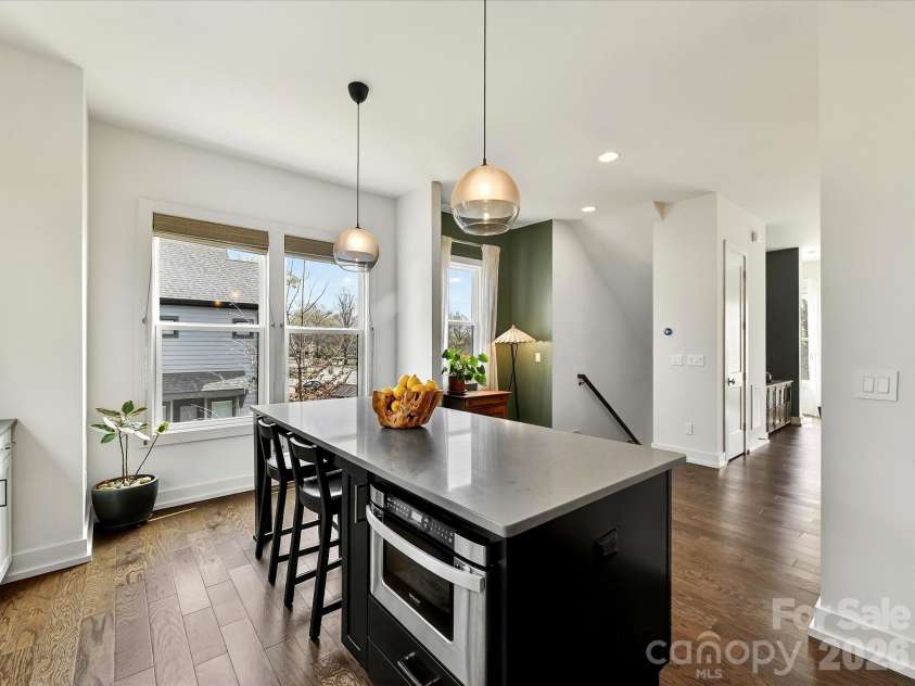 1613 Parkwood Avenue, Charlotte, NC 28205.  MLS# CAR4354872, YatesRealty ID 21819. 