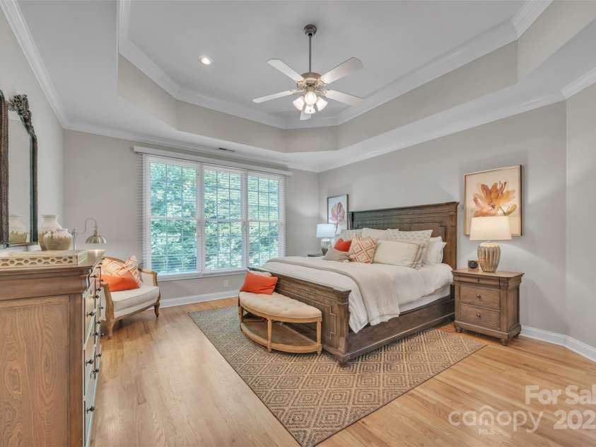 1747 30th Avenue Drive, Hickory, NC 28601.  MLS# CAR4265504, YatesRealty ID 21819. 