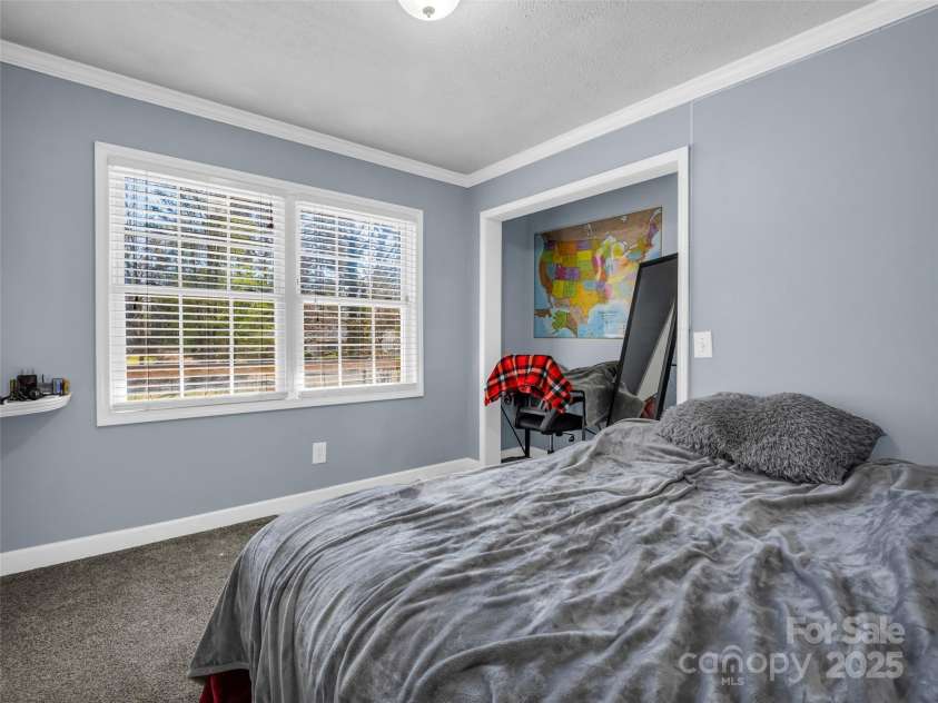 32 Greenwood Forest Drive, Etowah, NC 28729.  MLS# CAR4233946, YatesRealty ID 2182. 