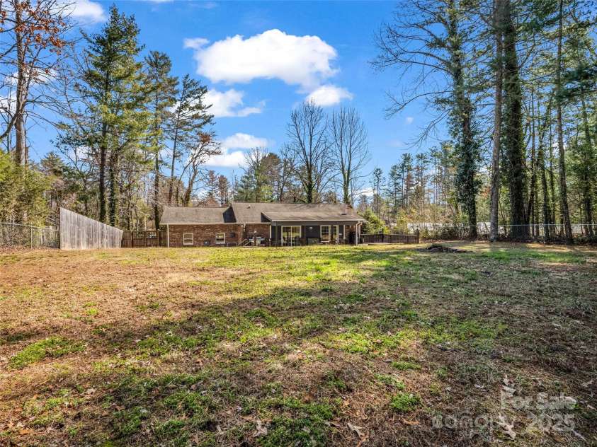 32 Greenwood Forest Drive, Etowah, NC 28729.  MLS# CAR4233946, YatesRealty ID 2182. 