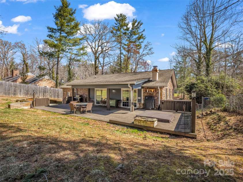 32 Greenwood Forest Drive, Etowah, NC 28729.  MLS# CAR4233946, YatesRealty ID 2182. 
