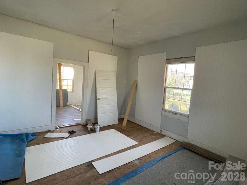 35 Center Street, Great Falls, SC 29055.  MLS# CAR4334784, YatesRealty ID 2182. 