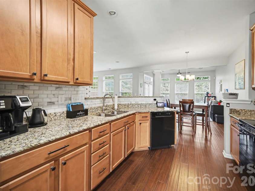 5705 Mossdale Lane, Charlotte, NC 28278.  MLS# CAR4420265, YatesRealty ID 21820. 