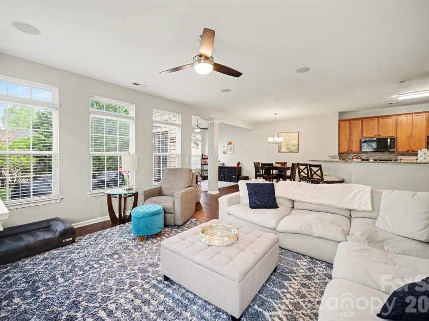 5705 Mossdale Lane, Charlotte, NC 28278.  MLS# CAR4420265, YatesRealty ID 21820. 