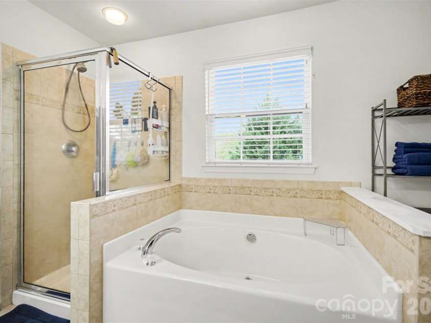 5705 Mossdale Lane, Charlotte, NC 28278.  MLS# CAR4420265, YatesRealty ID 21820. 
