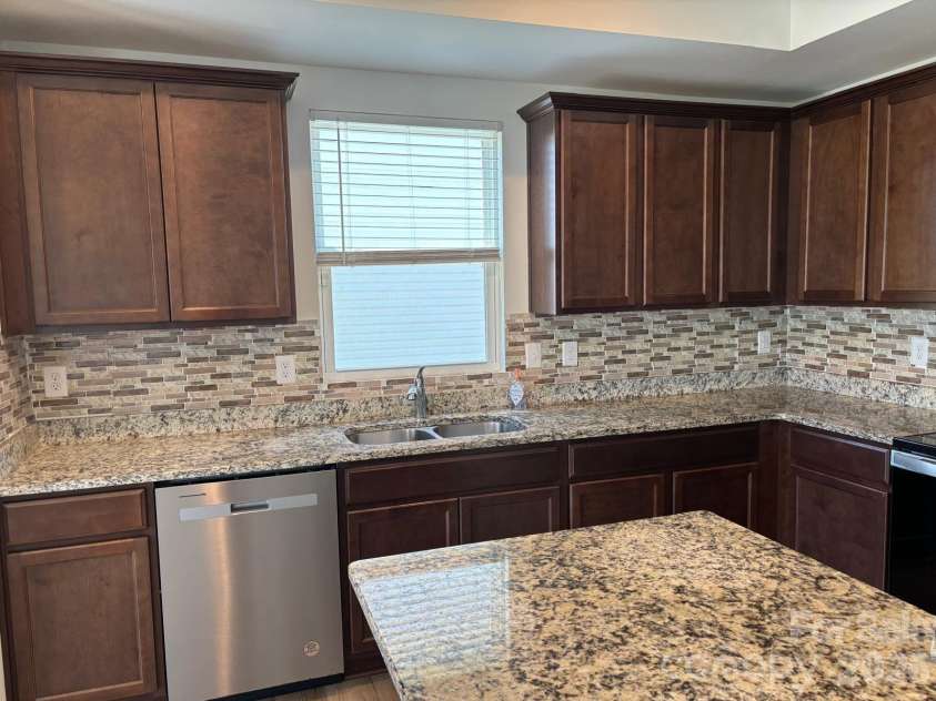 3057 Bell Spur Avenue, Concord, NC 28027.  MLS# CAR4374561, YatesRealty ID 21821. 