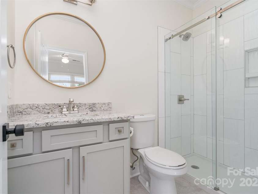 530 9th Street, Charlotte, NC 28202.  MLS# CAR4268395, YatesRealty ID 21821. 