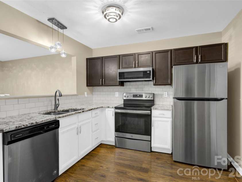 118 Steam Engine Drive, Mooresville, NC 28115.  MLS# CAR4356170, YatesRealty ID 21822. 
