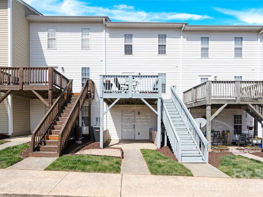 118 Steam Engine Drive, Mooresville, NC 28115.  MLS# CAR4356170, YatesRealty ID 21822. 