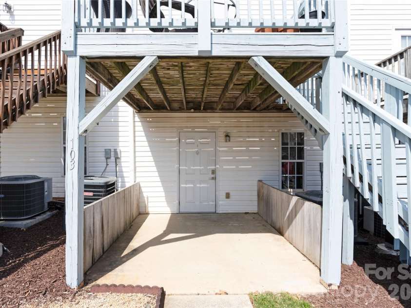 118 Steam Engine Drive, Mooresville, NC 28115.  MLS# CAR4356170, YatesRealty ID 21822. 