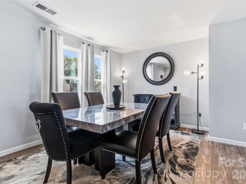 5127 Merwyn Avenue, Charlotte, NC 28215.  MLS# CAR4359714, YatesRealty ID 21823. 