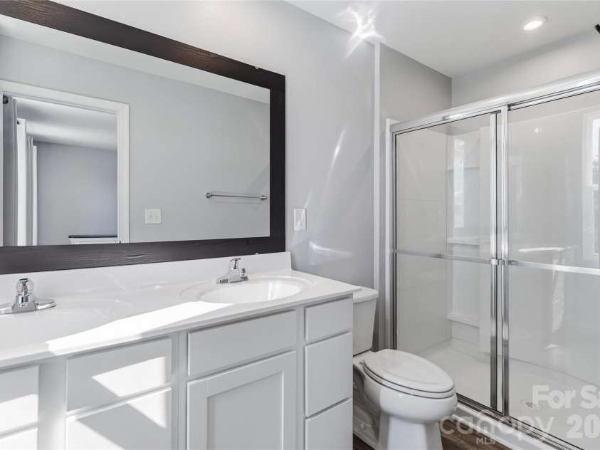 5127 Merwyn Avenue, Charlotte, NC 28215.  MLS# CAR4359714, YatesRealty ID 21823. 