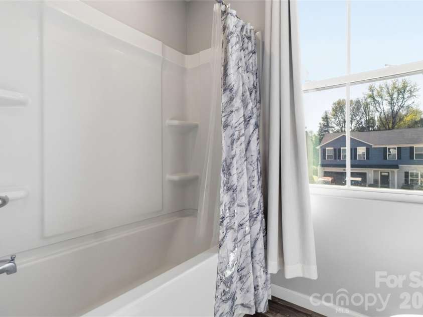 5127 Merwyn Avenue, Charlotte, NC 28215.  MLS# CAR4359714, YatesRealty ID 21823. 