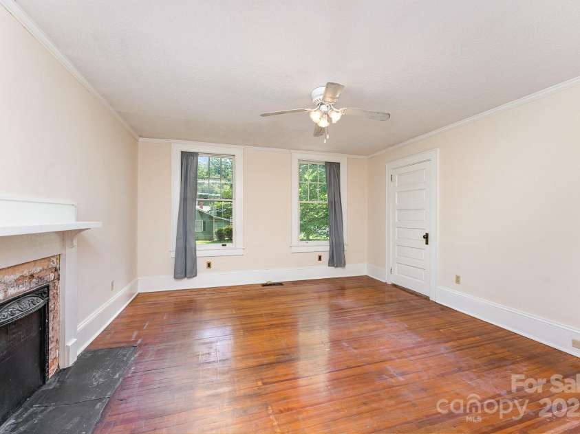 6206 Hunter Avenue, Charlotte, NC 28262.  MLS# CAR4272883, YatesRealty ID 21823. Primary bedroom