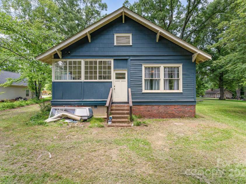 6206 Hunter Avenue, Charlotte, NC 28262.  MLS# CAR4272883, YatesRealty ID 21823. View of back of home