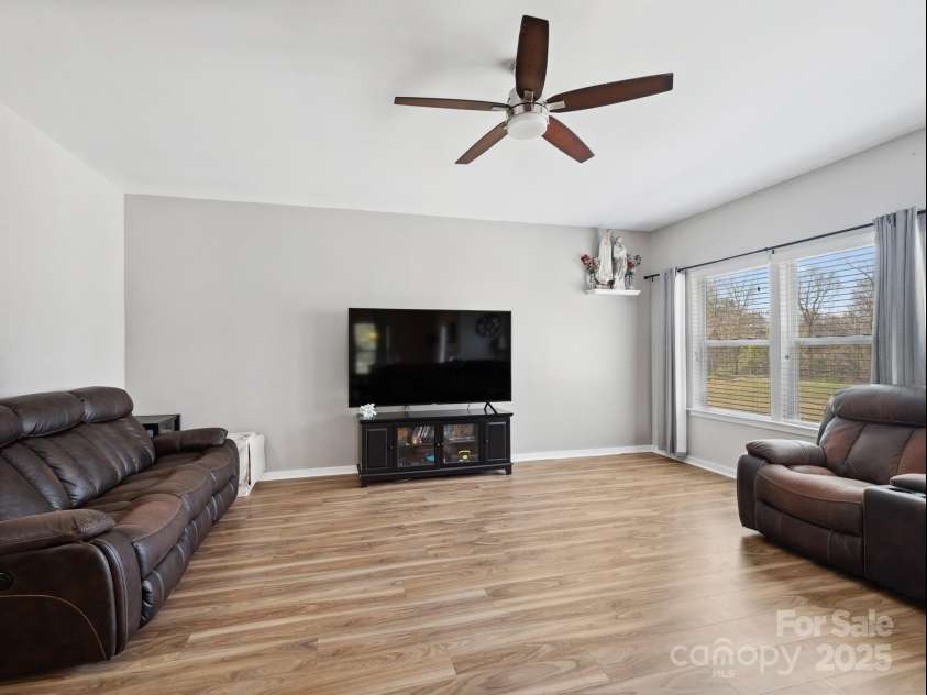 8137 Bryson Road, Fort Mill, SC 29707.  MLS# CAR4238761, YatesRealty ID 21824. 