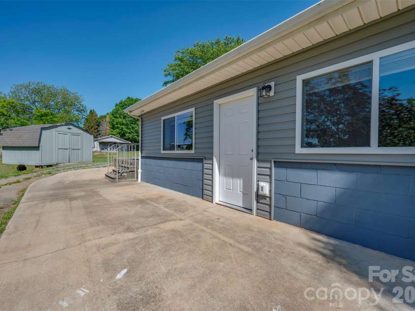 220 Roberson Road, Forest City, NC 28043.  MLS# CAR4381663, YatesRealty ID 21825. 