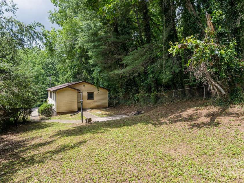 108 Morningside Drive, Asheville, NC 28806.  MLS# CAR4245785, YatesRealty ID 21826. Back exterior