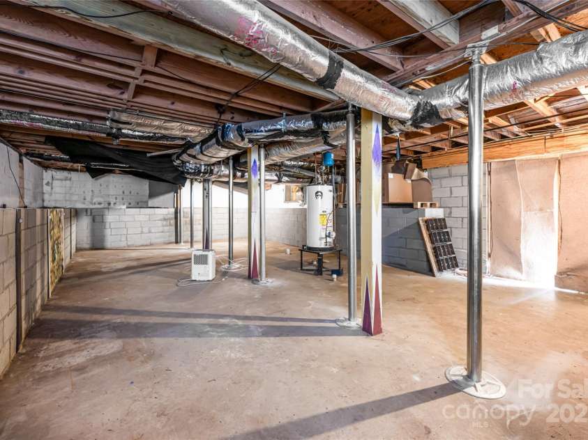 108 Morningside Drive, Asheville, NC 28806.  MLS# CAR4245785, YatesRealty ID 21826. Basement