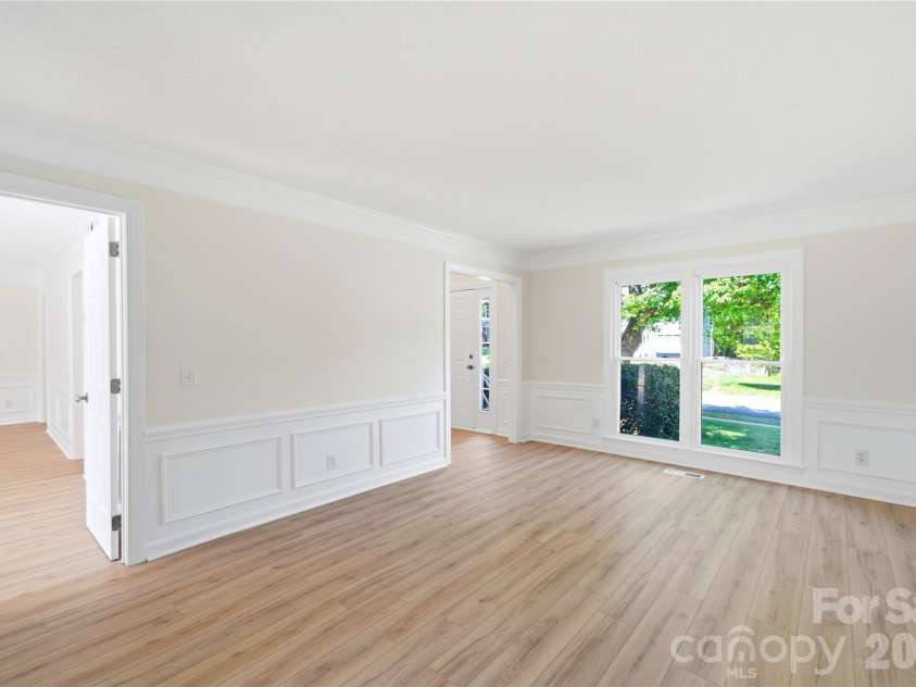 12801 Angel Oak Drive, Huntersville, NC 28078.  MLS# CAR4373135, YatesRealty ID 21826. 