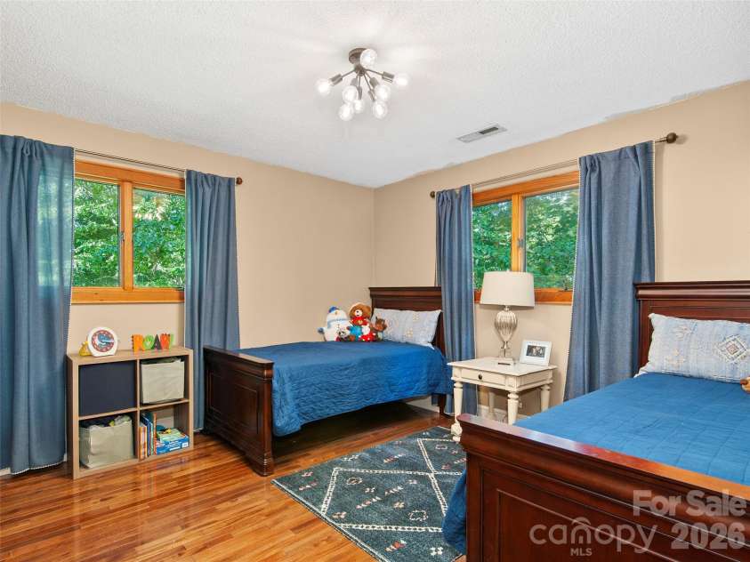 115 Bittersweet Trail, Canton, NC 28716.  MLS# CAR4381592, YatesRealty ID 21827. 
