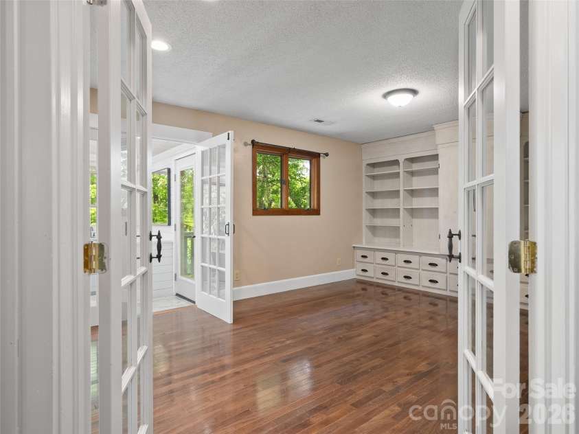 115 Bittersweet Trail, Canton, NC 28716.  MLS# CAR4381592, YatesRealty ID 21827. 